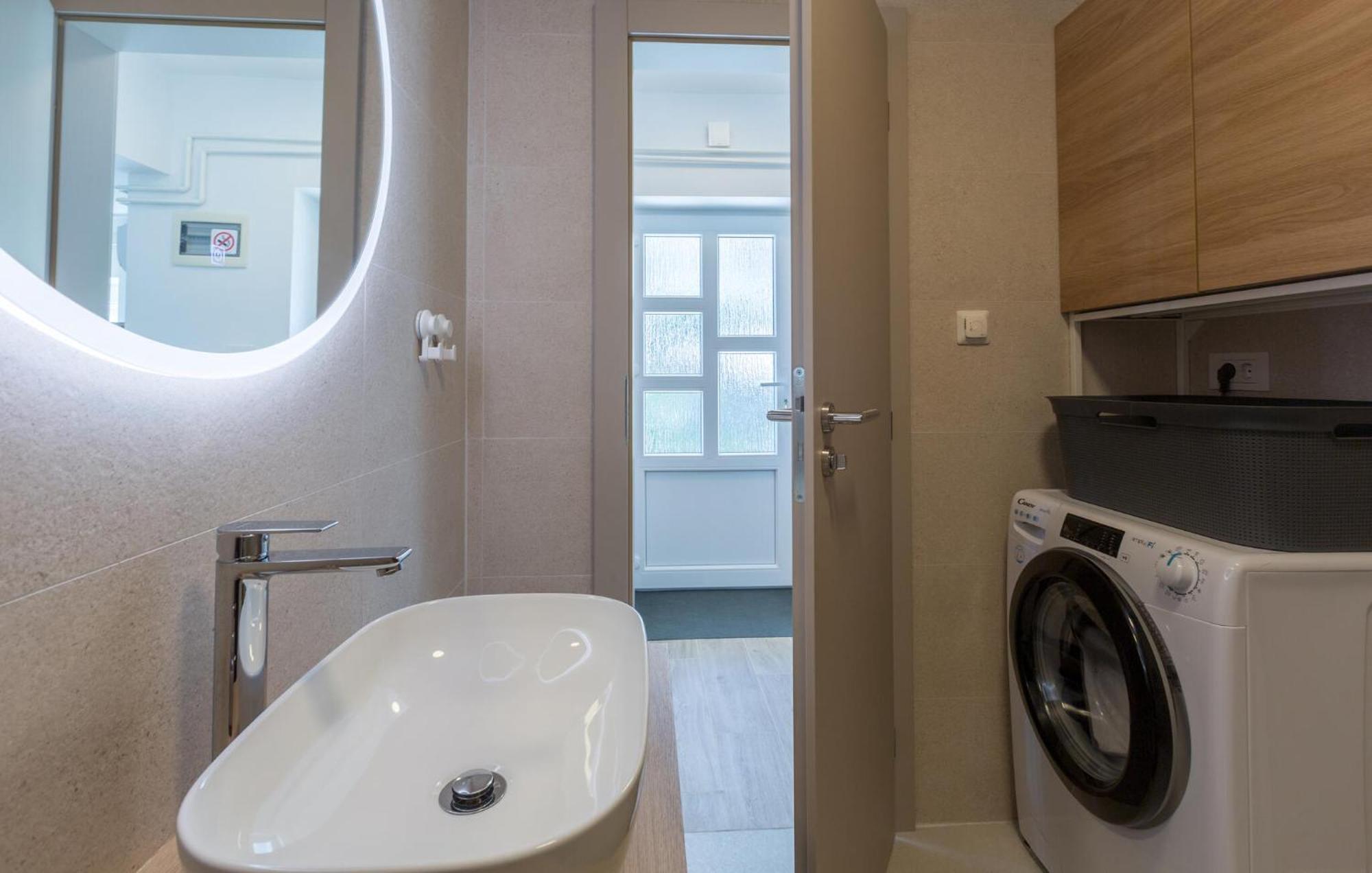 1 Bedroom Beautiful Apartment In 波雷奇 外观 照片